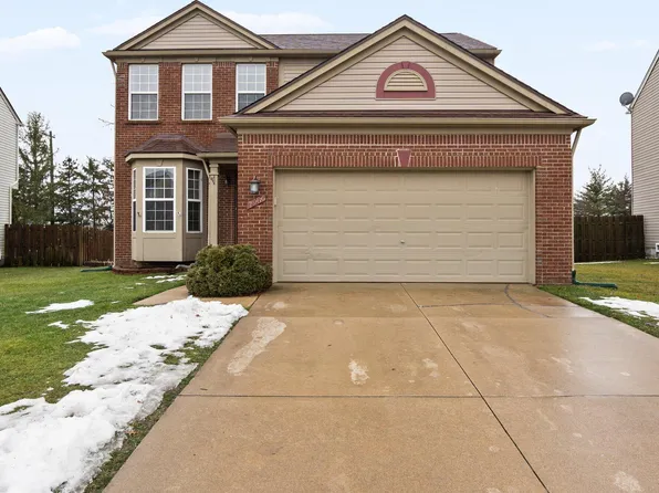 7986 Berwick Dr, Ypsilanti, MI 48197