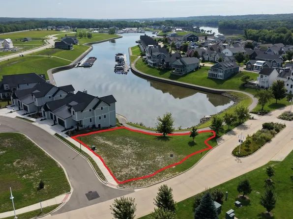 1 Beech Tree Pl, Ottawa, IL 61350