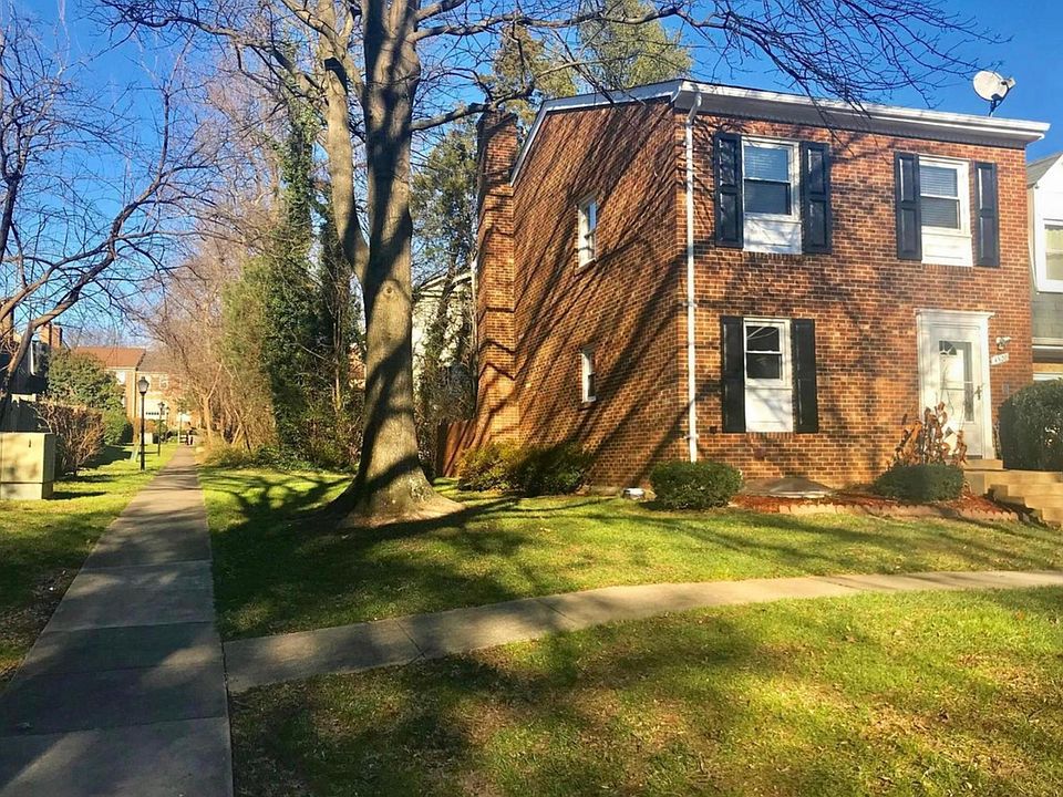 1st image of 4528 Garbo Ct #1