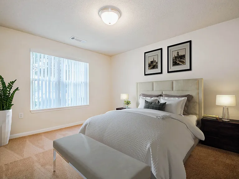 Riverstock Apartments — Photo 11