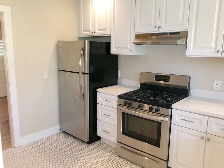 23 W Mission St #B — Photo 15