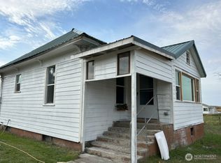 4 SW Raymond St, Wilbur, WA 99185