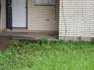 7101 Salem Dr, New Orleans, LA 70127