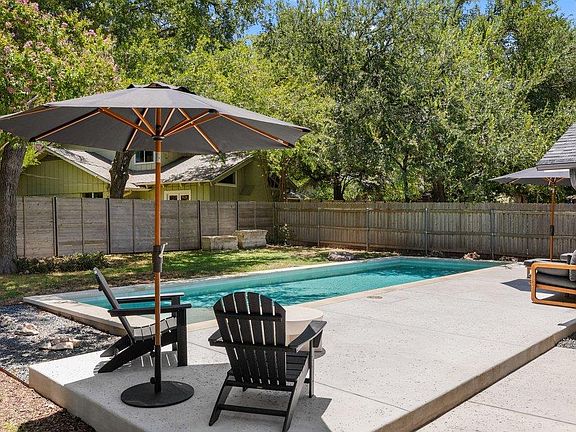 2nd image of 9009 Rockcrest Dr