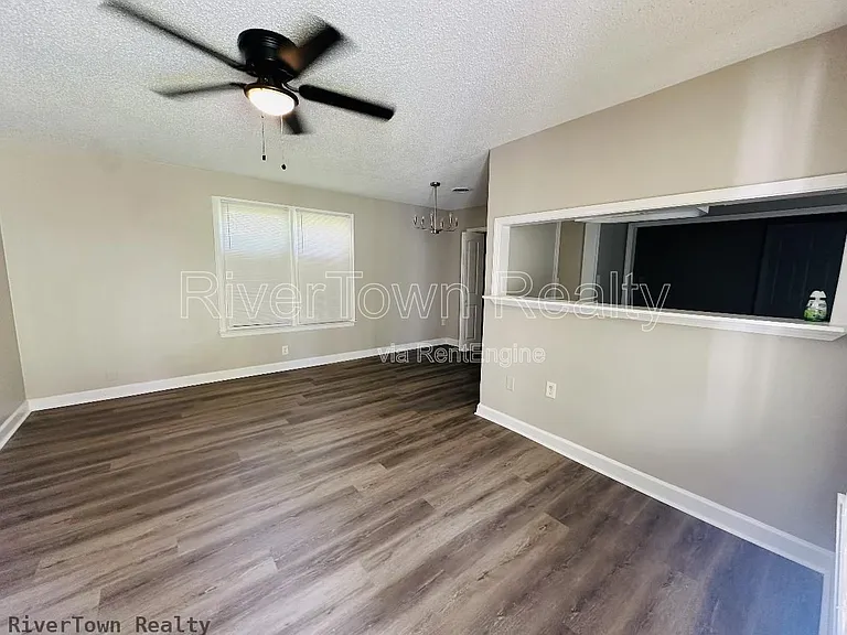 830 Marsh Ave — Photo 15