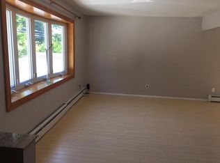 165 Interstate Highway U Willets Rd, Albertson, NY 11507