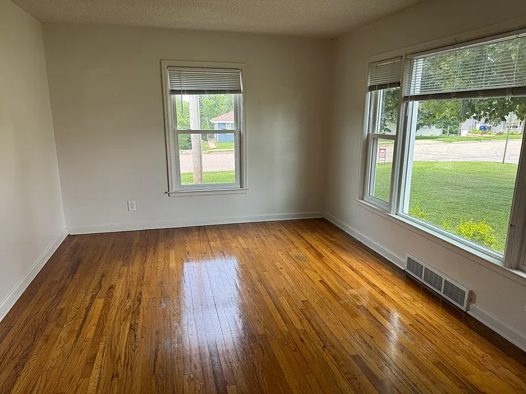 1601 Fox Dr — Photo 20