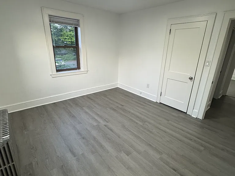 35 Rapallo Ave #3E — Photo 25