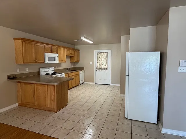 24248 Champlin Dr #24263-A — Photo 2