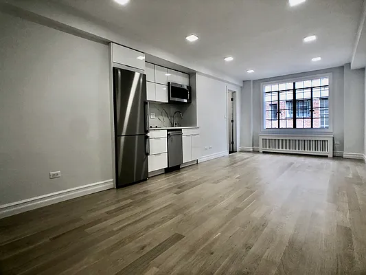 Rented by Sovereign Associates | media 9