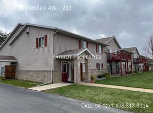 1001 Grandview Ave APT 203, Tomah, WI 54660