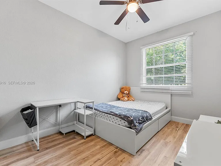 712 SW 2nd Way #712 — Photo 21