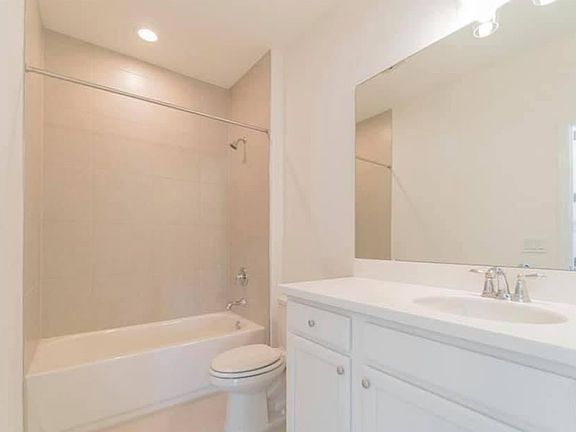 5th image of 8720 Shapley St