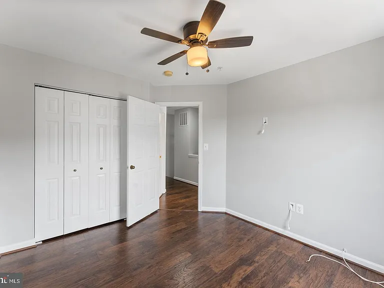 4004 Meadow Trail Ln — Photo 16
