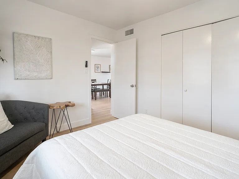 17851 N 40th St #101 — Photo 5