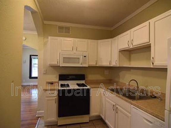 5th image of 2527 Shelby St APT 3