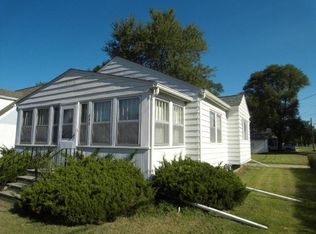 233 Charles St, Waterloo, IA 50703