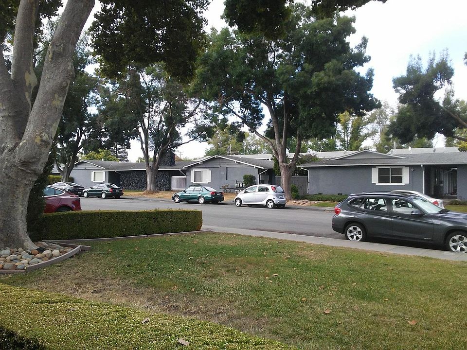 2nd image of 2492B Whitney Dr