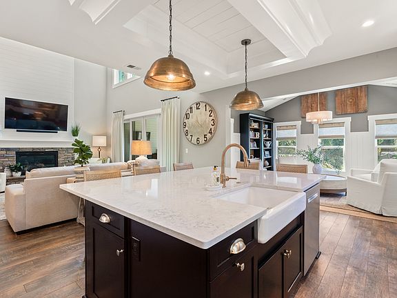 2nd image of 346 Governors Dr