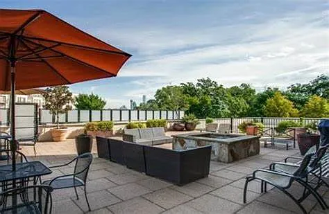 1 bed, 1140 sqft, $1,850 — Photo 4