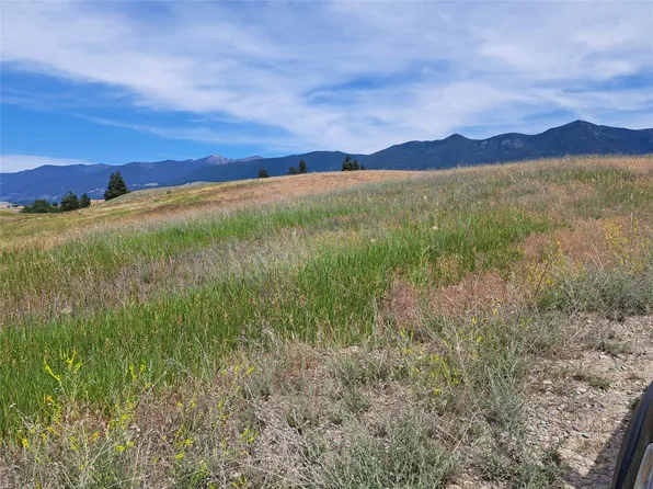 66 Douglas Dr, Eureka, MT 59917