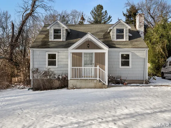 2 Rochelle Road, Norwalk, CT 06854