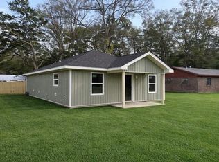 1517 Stewart Rd, Mobile, AL 36605