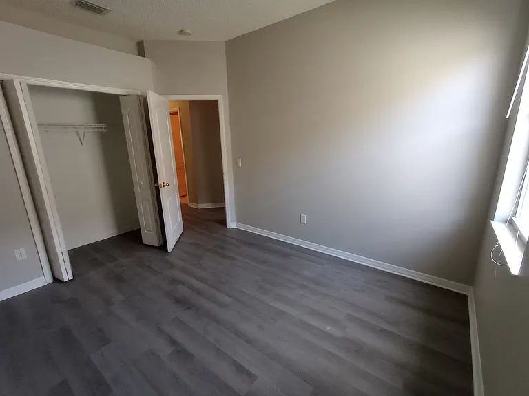 5114 Windingbrook Trl — Photo 2