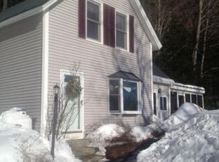 39 Dale St, Wilton, NH 03086