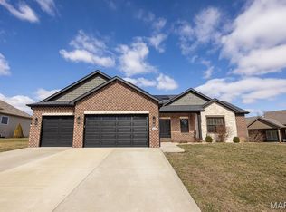 8521 Terracotta Pl, O'Fallon, IL 62269