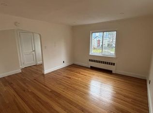 16 Shaw St FLOOR 1, West Roxbury, MA 02132