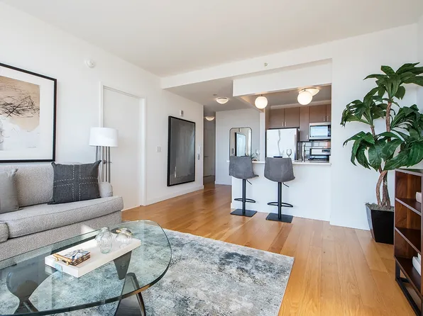 61-55 Junction Boulevard image 3 of 15