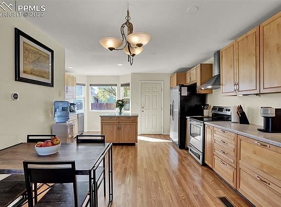 5th image of 5880 Grapevine Dr