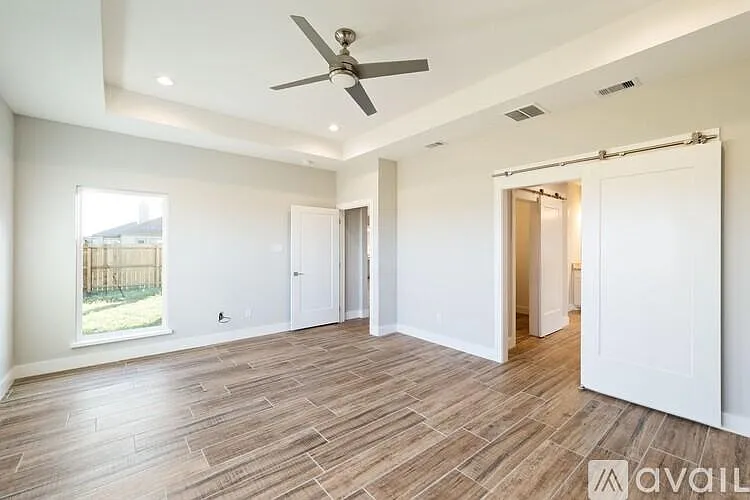 8002 Snake River Dr — Photo 7