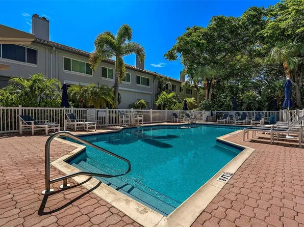 903 Pinellas Bayway S APT 207, Tierra Verde, FL 33715