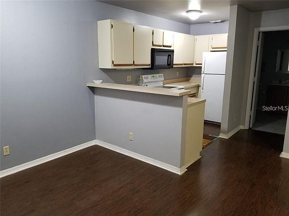 4th image of 5962 Westgate Dr APT 301
