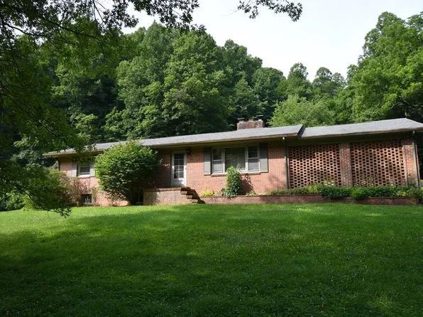 3919 Lovers Gap Rd, Vansant, VA 24656