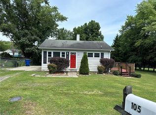 105 Jackson St, Mount Airy, NC 27030