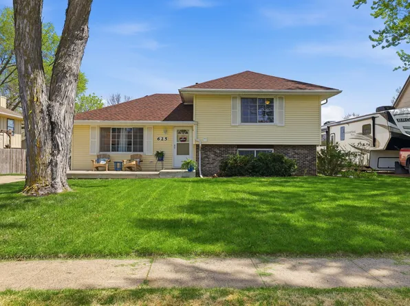 625 22nd Ave SW, Altoona, IA 50009