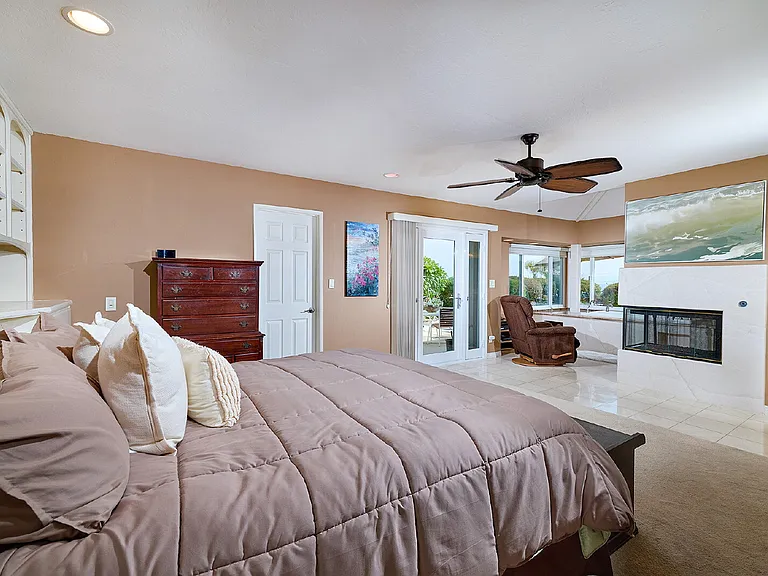 7118 El Fuerte St — Photo 25