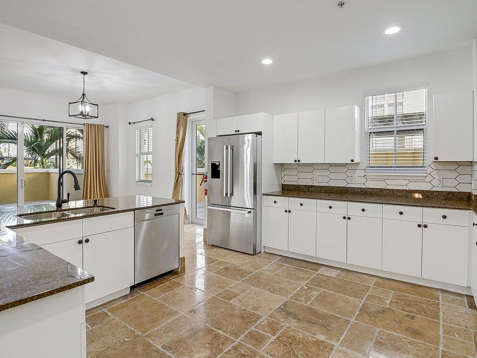1st image of 3940 N Flagler Dr #4