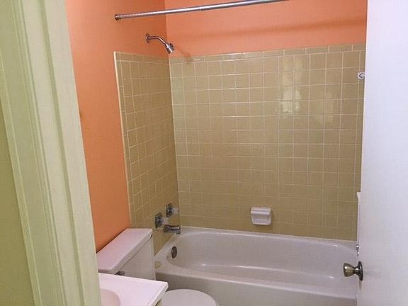 3rd image of 1600 Cypress Dr