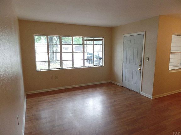 4th image of 3614 N 9th Ave