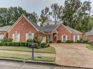 7483 Links View Ln S, Cordova, TN 38018