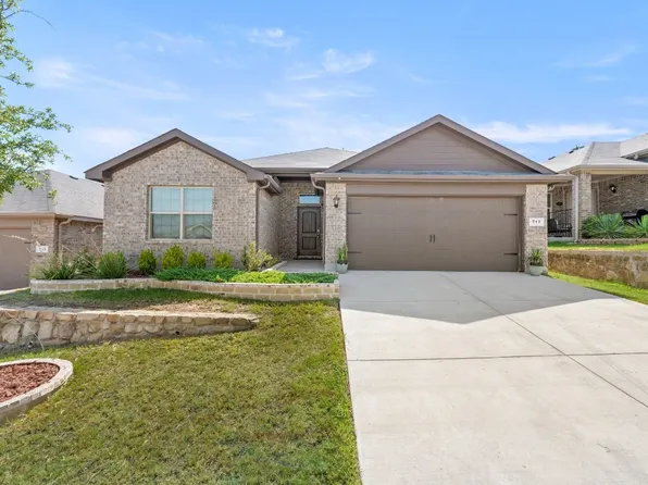 717 Ben Lake Trl, Fort Worth, TX 76120