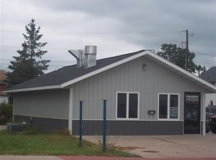 1033 Main St, Norway, MI 49870