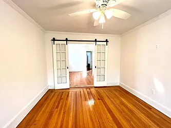 Rented by Zikos Realty Services