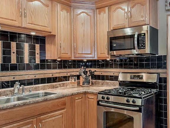 3rd image of 1649 Leytonstone Dr