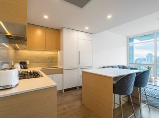 200 Klahanie Ct #1107, West Vancouver, BC