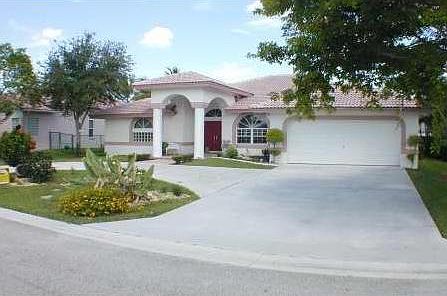 1st image of 4813 NW 57th Ln